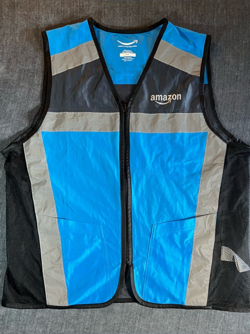 Amazon driver employee Vest size Medium Large